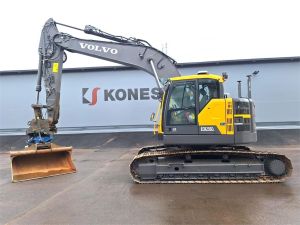 Volvo ECR235EL PYÖRITTÄJÄLLÄ