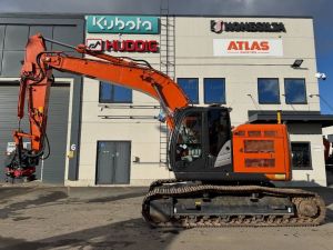Hitachi ZX225USRLC-6 PYÖRITTÄJÄ, 3D-LAITTEET
