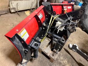 HILLTIP Aura, Ploughing equipment