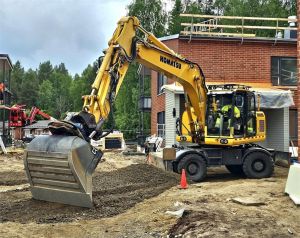 Komatsu PW180, Novatron, SMP, Webasto, rasvari, Pyöräkaivukoneet