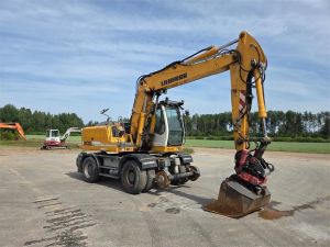 Liebherr A 900 C Litronic