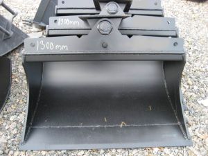 [Other] Kallistuva luiskakauha Kärsä 1300mm ilman sovitett, Kauhat / rototiltit /  kiinnittimet