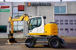 Liebherr A 910 Compact