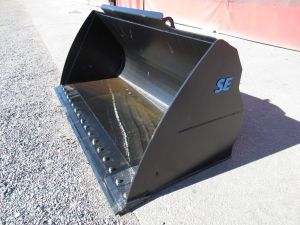  Maakauha 2650mm SE Volvo BM, Kauhat / rototiltit /  kiinnittimet