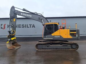 Volvo EC220EL HUIPPUVARUSTEILLA