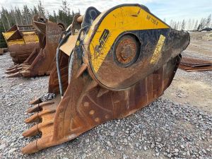 MB CRUSHER BF 135.8