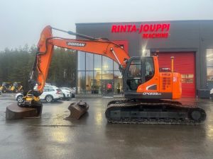 Doosan DX 235 LCR / Engcon, 3 kauhaa, Rasvari, Telakaivukoneet
