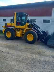 Komatsu WA 180 Siisti kone