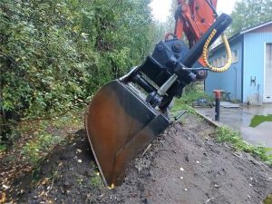 [OTHER] Terästyö T.Salminen Oy Kallistuva luiskakauha, Buckets / tiltrotators / clamps