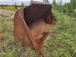 VOLVO BM Maakauha, Buckets / tiltrotators / clamps