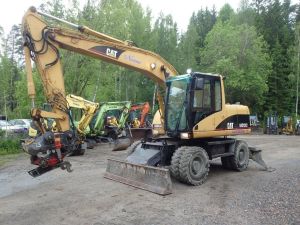 CAT M 313 C 4x4 pyörittäjällä, Hjulburna grävmaskiner