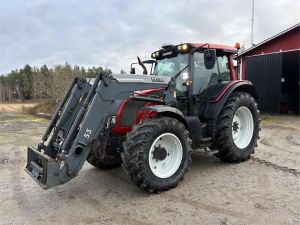 VALTRA N 141 Advance