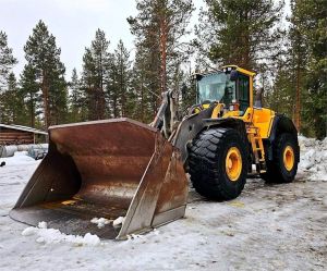 Volvo L220G, kauha, vaaka, rasvari