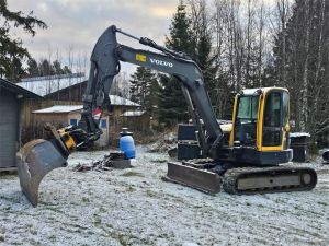 VOLVO ECR88, Engcon, 2 kauhaa, rasvari, Midigrävmaskiner 7t - 12t