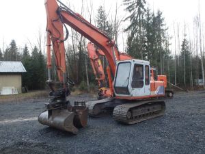 Fiat-Hitachi FH 130-3 kallistajalla
