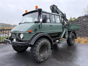 UNIMOG MB UNIMOG, 5-hengen ohjaamolla, NUMMI-nosturilla