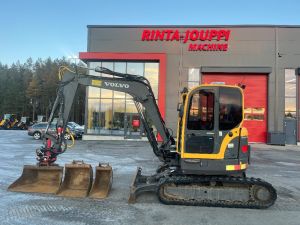 Volvo ECR 58 / Pyörittäjä, 3 kauhaa, Rasvari