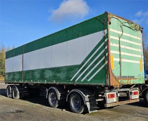 NÄRKO Hakeperävaunu, Timber trucks, 4-axle