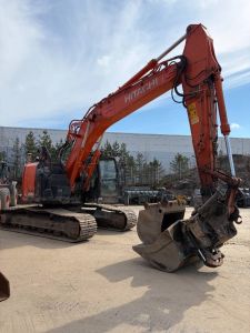 Hitachi ZX 225 US LC-6