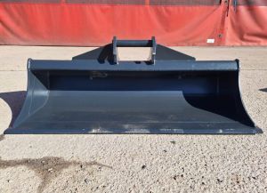 Tasauskauha Kärsä, Kauhat / rototiltit / kiinnittimet