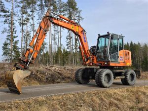 FIAT-HITACHI FH90W, Kallistuva liitin, Kauha, Rasvari, Midi excavators 7t - 12t