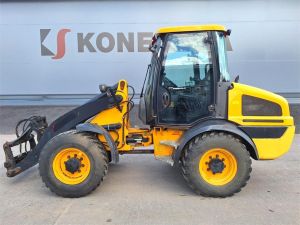JCB 409 T4 -HUIPPUVARUSTEET-