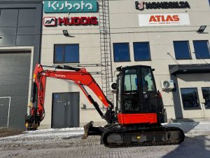 KUBOTA U56-5 PYÖRITTÄJÄLLÄ, Mini-excavators < 7t