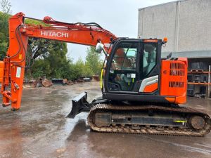 Hitachi ZX135US-7