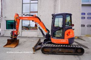 Kubota U48-4 PYÖRITTÄJÄLLÄ, Minikaivukoneet < 7t