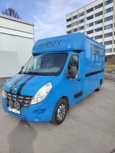 Renault Master Hevosauto