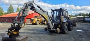 LÄNNEN 8800 G Ratavarustuksella, Backhoe loaders