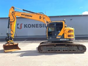 Hyundai HX235LCR PYÖRITTÄJÄLLÄ
