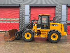 JCB 412 S Agri / Uudet renkaat, Kauha, Hyd. piikit, Колесные погрузчики