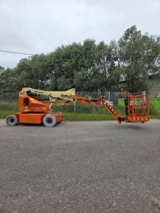 JLG E 400 AJPN, Подъемники