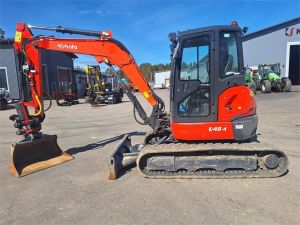 KUBOTA U48-4 PYÖRITTÄJÄLLÄ, Мини-экскаваторы
