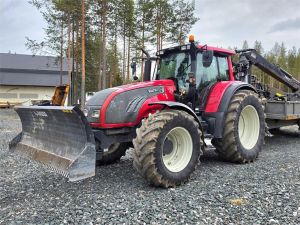 VALTRA T202, Traktorer
