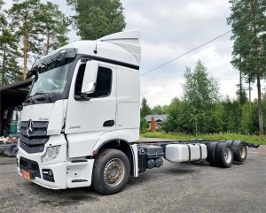 MERCEDES-BENZ Actros 2858 6x2, Cargo trucks / truck chassis, 2-axle