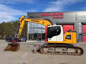 LIEBHERR 920 R compact / Pyörittäjä, Novatron 3D, StageV, Crawler excavators