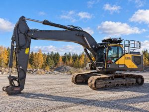 Volvo EC 300 EL Tulossa