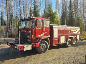 Sisu Paloauto 6X2, 2-akselinen