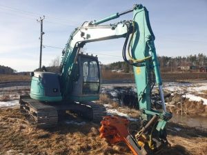 Kobelco SK70SR-1E