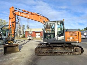 HITACHI ZX130LC-3 PYÖRITTÄJÄLLÄ