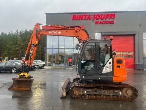 HITACHI ZX 85 / Engcon, 3 kauhaa, Rasvari, Midigrävmaskiner 7t - 12t