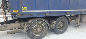 KRAKER kylkiaukeava kävelevä lattia, Прицеп для перевозки щепы/торфа / Подвижной пол