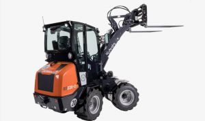 Myydään Kubota RT 220-2e sähköinen pienkuormaaja, uusi