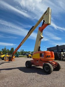 JLG 800 AJ