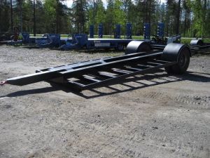 [OTHER] Traktorilavetti UUSI 1-akselinen 6-9tn koneille, Платформы