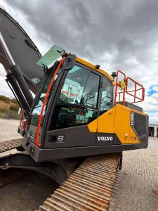 Volvo EC 300 E