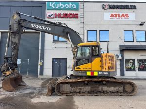 VOLVO ECR 235 C L