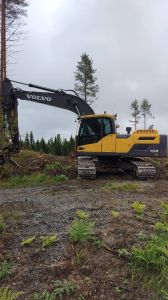 Volvo EC 220 DL